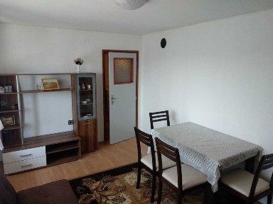 Обзаведена гарсониера