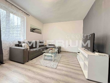 Тристаен апартамент под наем в района на Окръжна болница, гр. Варна С