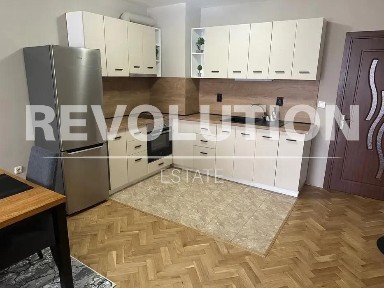 Тристаен апартамент, под наем, кв. Трошево