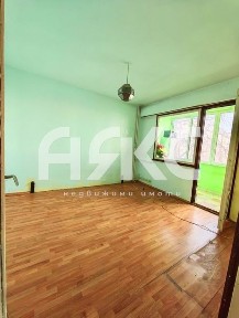 Тристаен апартамент в кв. Дианабад - бърз достъп до МЕТРОСТАНЦИЯ