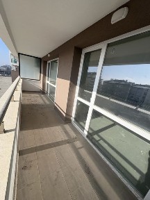 Просторен двустаен апартамент 98 кв м.