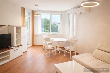 Дизайнерски двустаен апартамент в кв. Съдийски