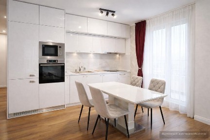 Двустаен апартамент в жк. Остромила с паркомясто