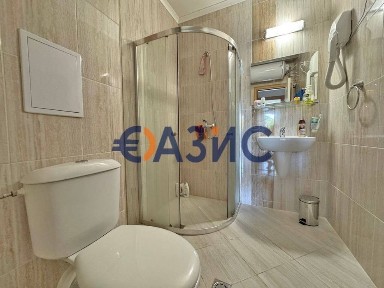 Просторен тристаен апартамент в к-с Месембрия Резорт, Слънчев бряг