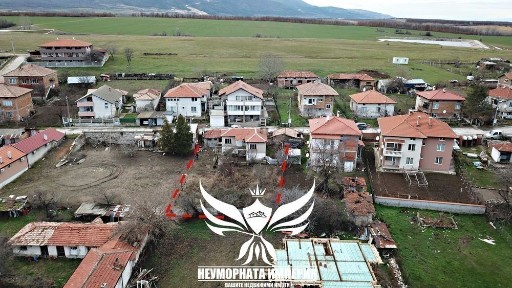 Продавам Двуетажна къща с постройки 155РЗП с 662кв. в двор село Стоево