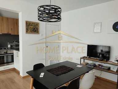 ТРИСТАЕН апартамент под наем - Център