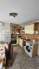 Тристаен апартамент в гр. Варна, Колхозен пазар!