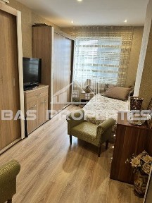 Етаж от къща в София-Орландовци площ 144