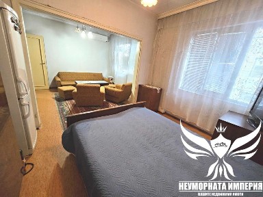 Продавам двуетажна къща РЗП 140кв. и 95кв. м. двор в гр. Асеновград
