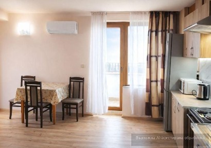 Двустаен апартамент в района на м-т Константин и Елена!