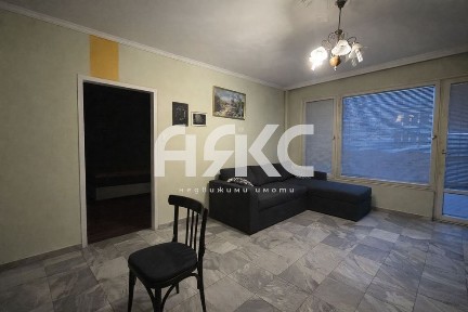 Тристаен обзаведен апартамент в кв. Люлин 7 до МЕТРОСТАНЦИЯ
