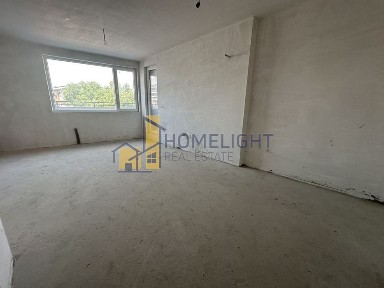 Тристаен апартамент в кв. Витоша