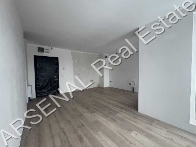 Продаваме четиристаен апартамент, Надежда 1