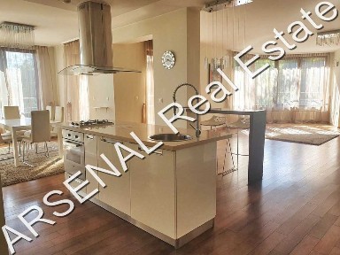 Мезонет за продажба, Бояна