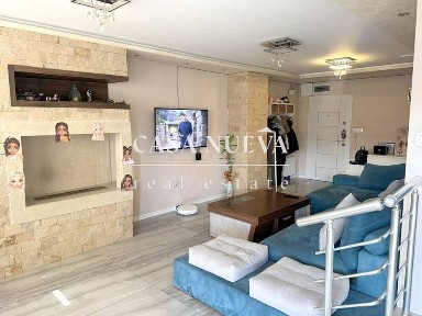 Тристаен апартамент в гр. Перник, кв. Изток