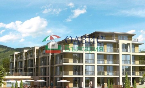Апартамент с 2 спални и двор (59 кв. м) в жилищна сграда 