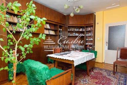 Многостаен ТУХЛЕН апартамент - кв. Център!