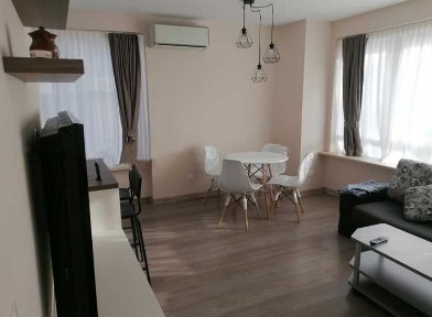 Луксозен двустаен апартамент под наем в кв. Дианабад