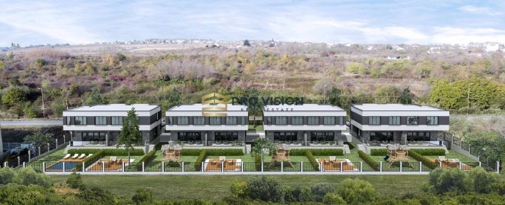 Готова къща на крачка от морето за 299 000 евро