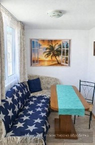 Тристаен апартамент в района на Зимно кино Тракия!