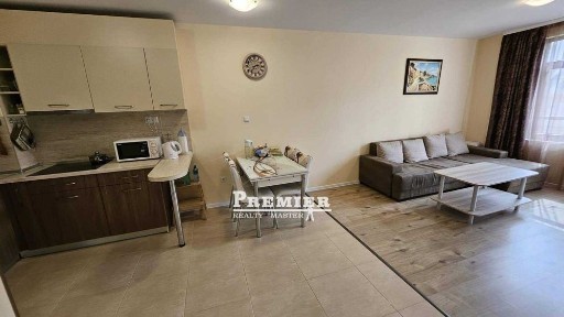 Прекрасен двустаен апартамент в Поморие