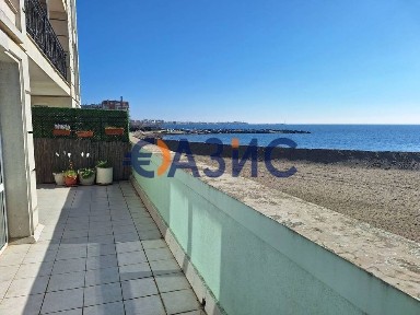 Тристаен апартамент в Комплекс 