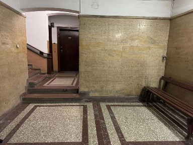 Продава тристаен апартамент на бул. Цар Освободител