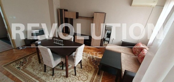 Тристаен апартамент в гр. Варна, Левски!