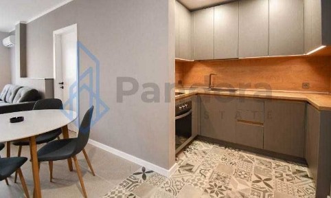 Тристаен апартамент под наем в кв. Кръстова вада