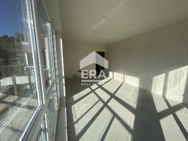 Двустаен апартамент за продажба, с гледка към борова гора, в новопостр