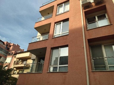 Апартамент 65 кв. м, ет. 3, в центъра на гр. Пловдив, до Мол Марково тепе