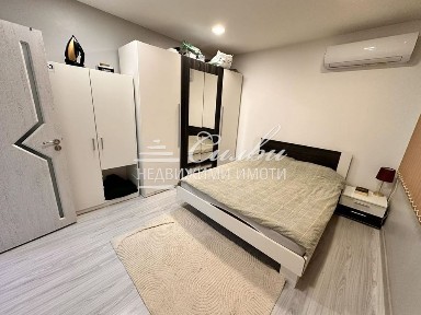 ЛУКСОЗЕН тристаен ТУХЛЕН апартамент - ТОП Център !