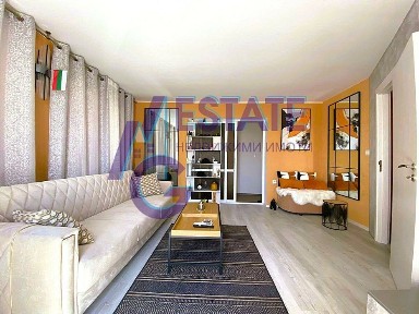 Уютен тристаен апартамент на 5 мин. от плажа в Равда.