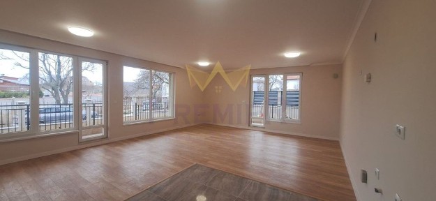 Къща в Варна-м-т Траката площ 150 цена 390000