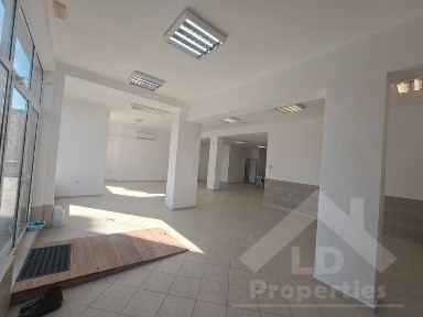 Търговско помещение под наем, кв.