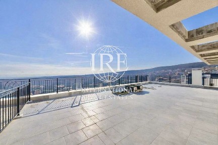 Двустаен апартамент с нескриваема морска панорама и паркомясто!