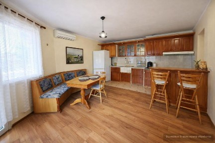 Етаж от къща в гр. Варна, Автогара!