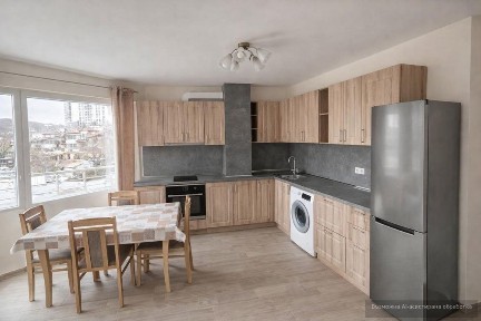 Тристаен апартамент в гр. Варна, Владислав Варненчик!