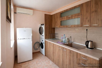 Четиристаен апартамент в гр. Варна, Базар Левски!