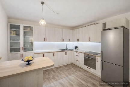 Тристаен апартамент в гр. Варна, Левски!