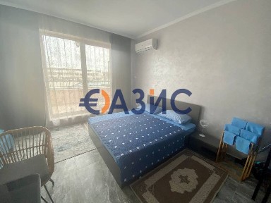 Луксозно студио на първа линия море,