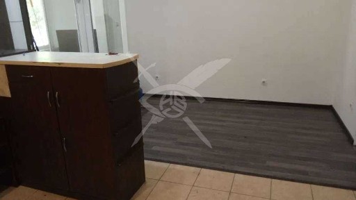 Тристаен апартамент - кв. Тракия - 11818591