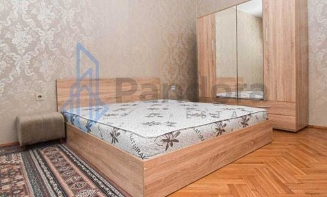 Тристаен апартамент под наем в кв. Младост 1