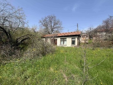 Продава се имот в живописен район близо до Габрово! - 16532
