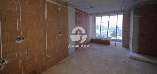 Просторен едностаен апартамент БЕЗ ТАКСА в кв. Хоризонт, гр. Бургас