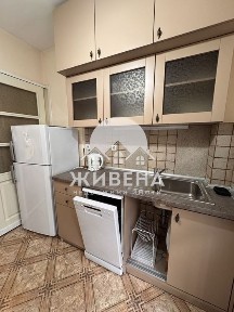 Отдава под наем 2-стаен апартамент, до ВИНС и Червен площад