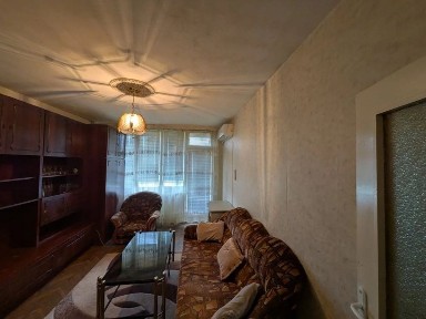 Масивен апартамент 88 кв. м с 3 спални и 2 тераси - кв. Васил Левски, Казанлък