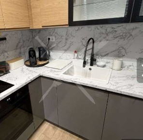 Тристаен апартамент - центъра на Пловдив - 11856411