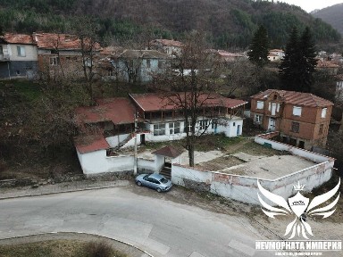 Продавам ресторант/комплекс 120кв. с парцел 470кв. в село Тополово