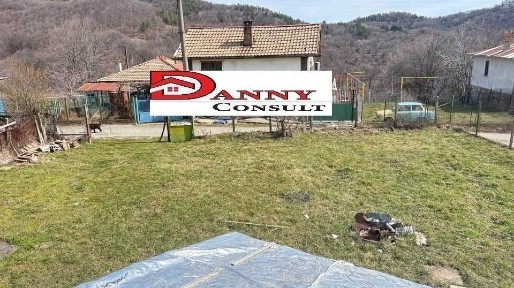 Двуетажна къща в с. Генчовци - Габровски балкан
